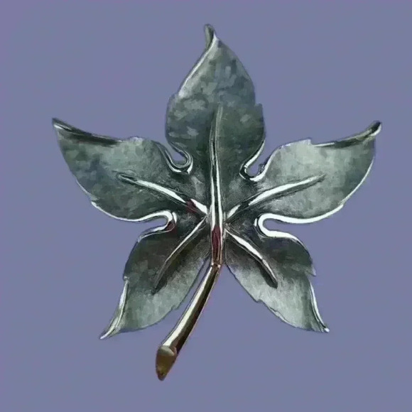 Kramer Brooch silver light blue enamel maple Leaf  brooch Pin - Picture 4 of 11